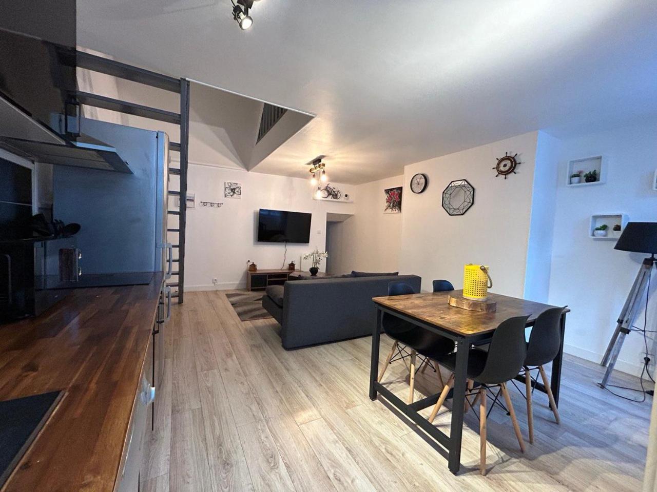 La Casa Tres - Cosy In The Very Centre Port Apartment Cherbourg-en-Cotentin Ngoại thất bức ảnh